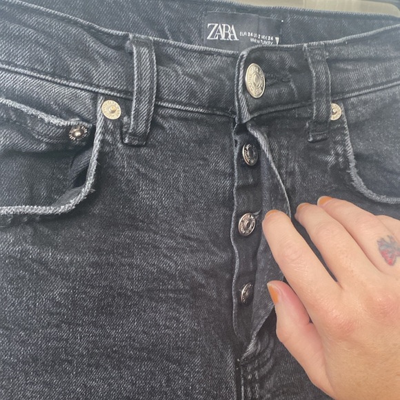 •Zara•High Waist Raw Hem Denim - Picture 5 of 12